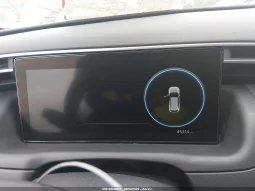 
										Hyundai Tucson full									