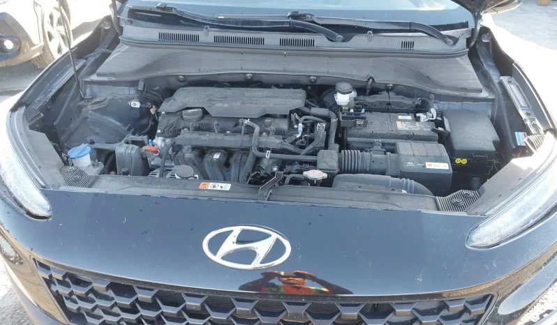 
								Hyundai Kona full									