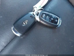 
										Hyundai Kona full									