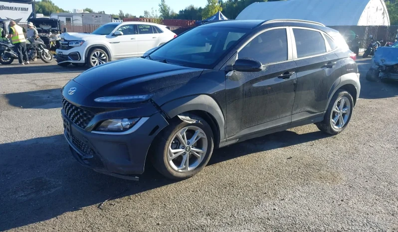 
								Hyundai Kona full									