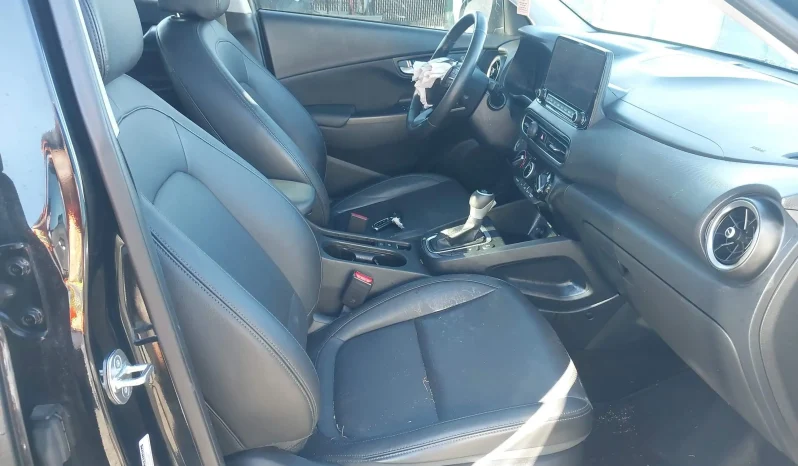 
								Hyundai Kona full									