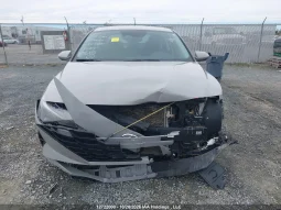 
										Hyundai Elantra full									