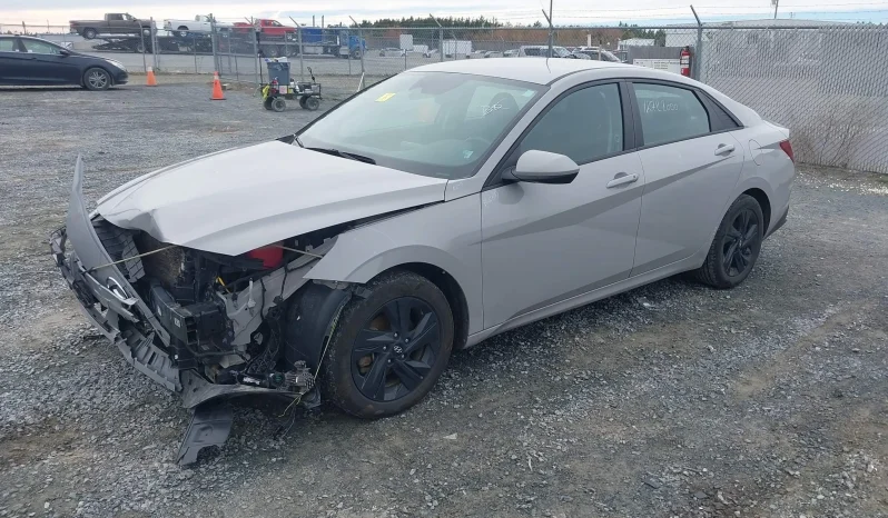 
								Hyundai Elantra full									