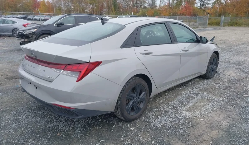 
								Hyundai Elantra full									
