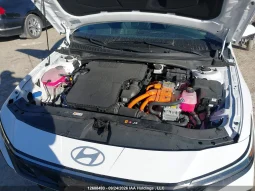 
										Hyundai Elantra full									