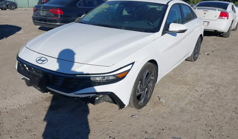 
								Hyundai Elantra full									