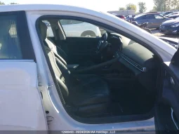 
										Hyundai Elantra full									