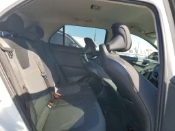 
										KIA Niro full									