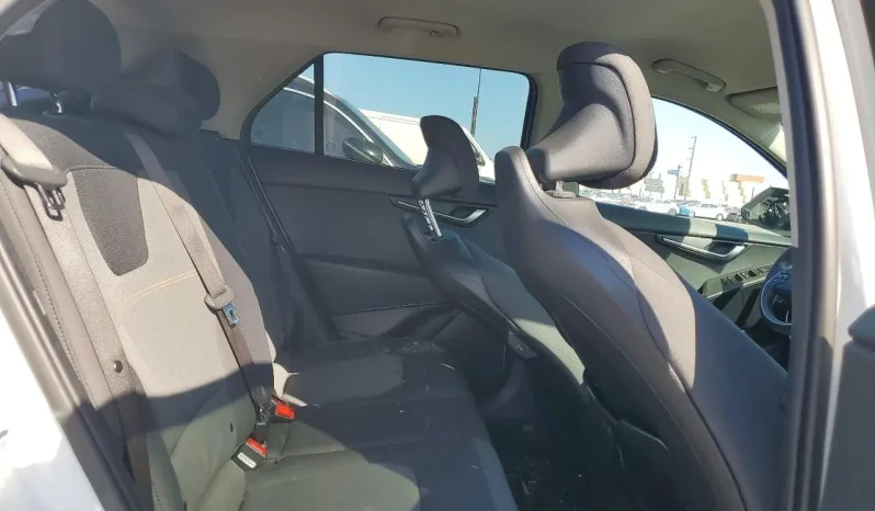 
								KIA Niro full									