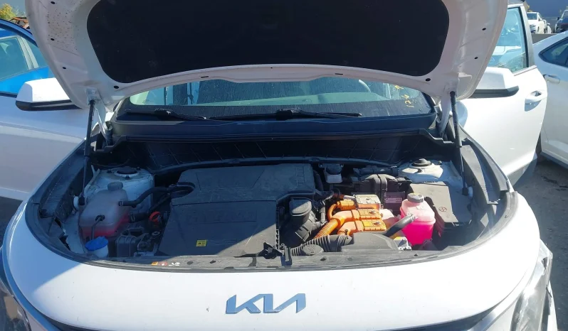 
								Kia Niro full									