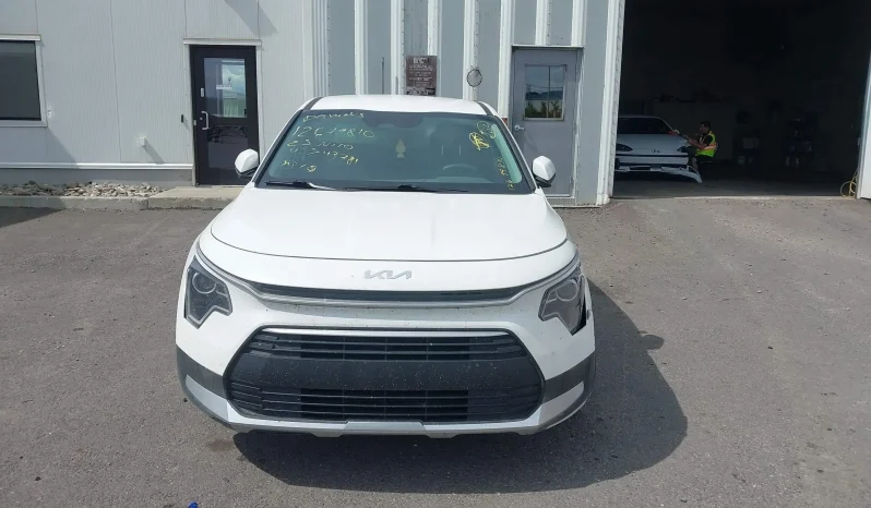 
								Kia Niro full									