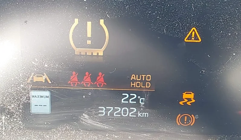 
								Kia Niro full									