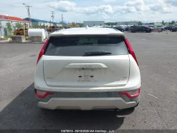 
										Kia Niro full									