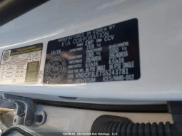 
										Kia Niro full									