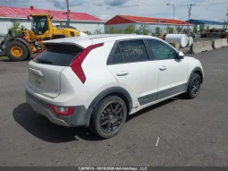 
										Kia Niro full									