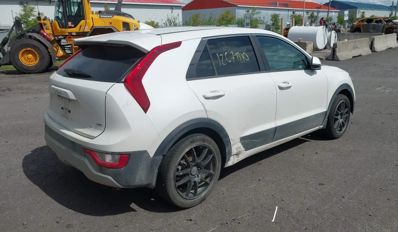 
								Kia Niro full									