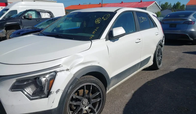 
								Kia Niro full									