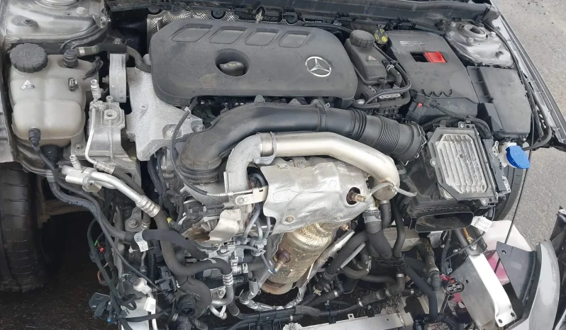 
								Mercedes-Benz CLA-Class full									