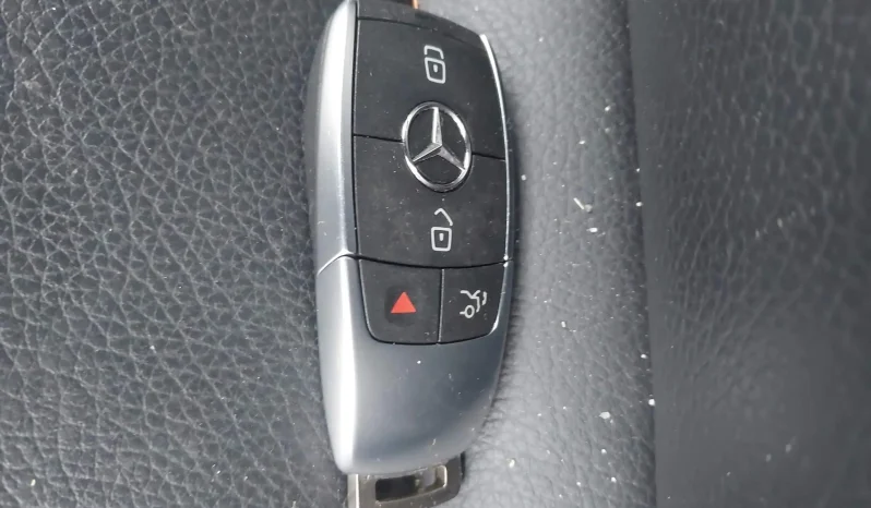 
								Mercedes-Benz CLA-Class full									