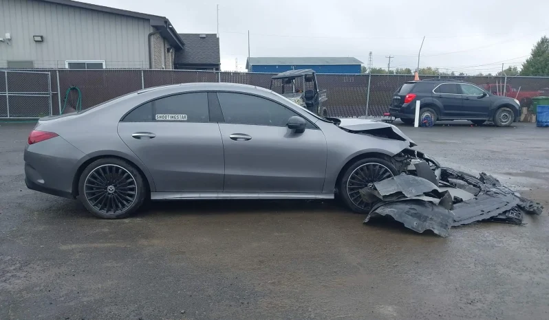 
								Mercedes-Benz CLA-Class full									