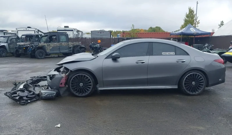 
								Mercedes-Benz CLA-Class full									