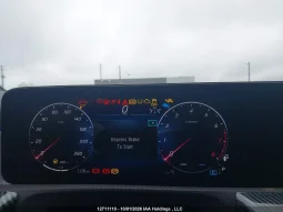 
										Mercedes-Benz CLA-Class full									
