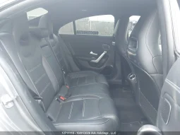 
										Mercedes-Benz CLA-Class full									