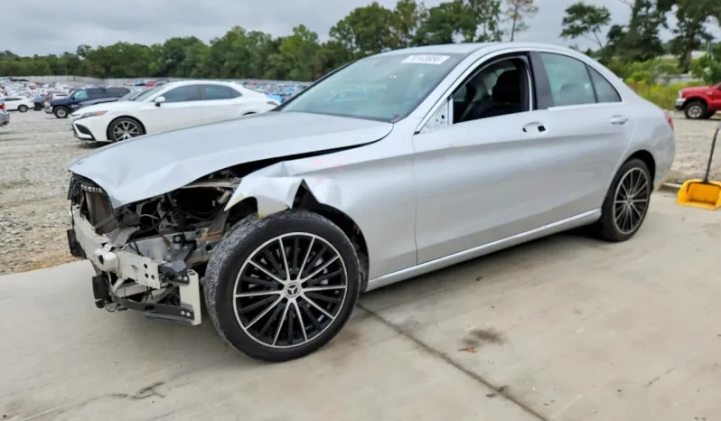 
								Mercedes-Benz C-Class full									