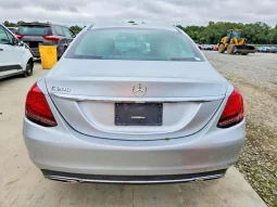 
										Mercedes-Benz C-Class full									