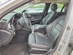 
										Mercedes-Benz C-Class full									