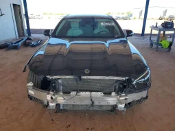 
										Mercedes-Benz E-Class full									