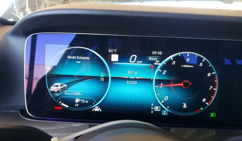 
								Mercedes-Benz E-Class full									