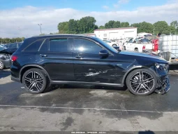 
										Mercedes-Benz Glc full									