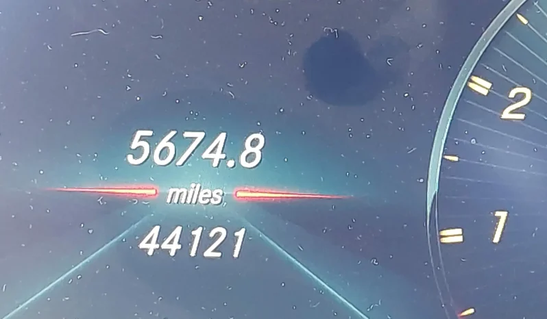 
								Mercedes-Benz Glc full									