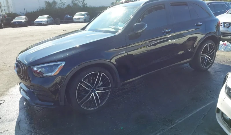 
								Mercedes-Benz Glc full									