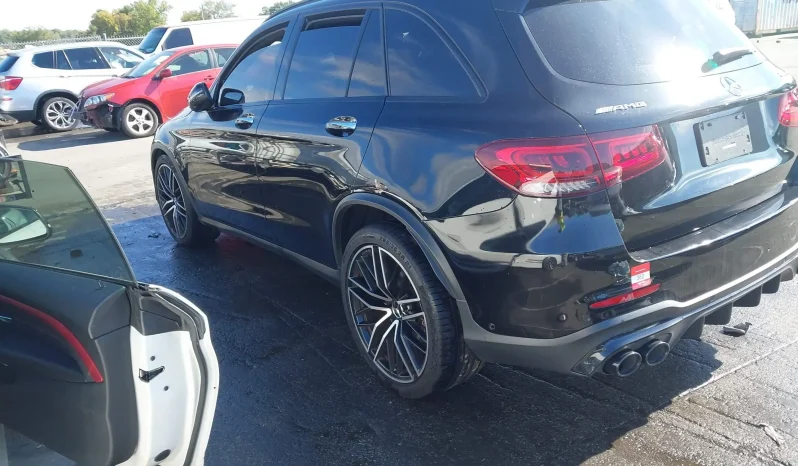 
								Mercedes-Benz Glc full									