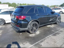 
										Mercedes-Benz Glc full									
