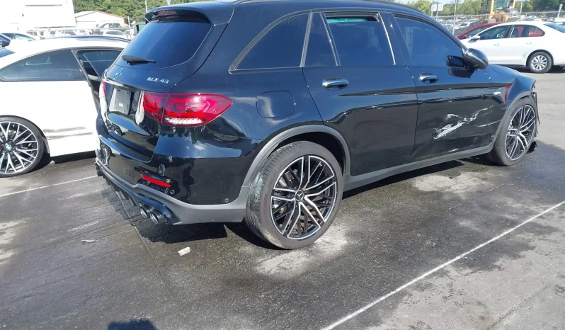 
								Mercedes-Benz Glc full									