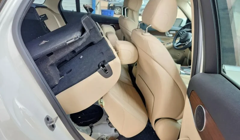 
								Mercedes-Benz GLC-Class full									