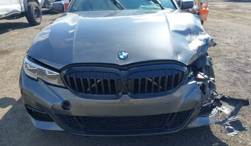 
								BMW 330 full									