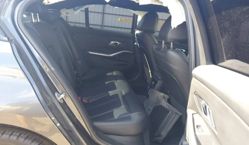 
								BMW 330 full									