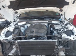 
										Porsche Macan full									