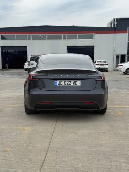 
										Tesla MODEL 3 full									