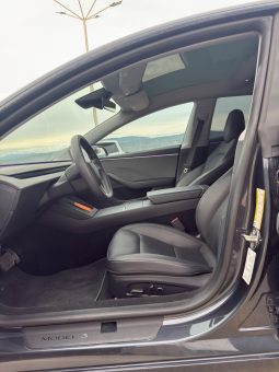 
										Tesla MODEL 3 full									