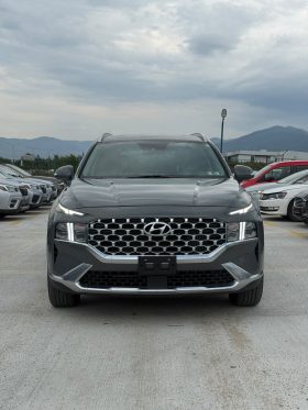 Hyundai Santa