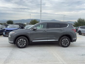 Hyundai Santa