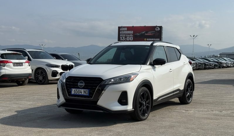 
								2024 Nissan Kicks SR full									