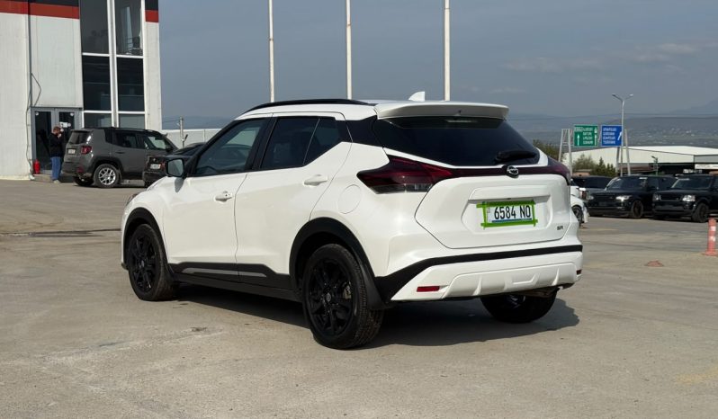
								2024 Nissan Kicks SR full									