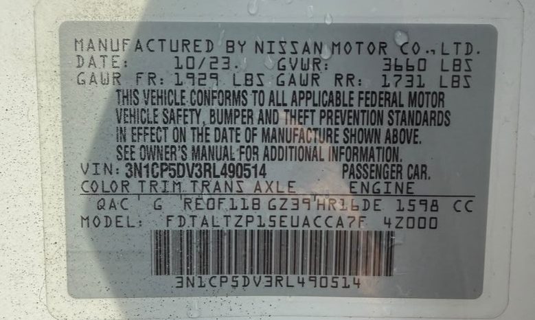 
								2024 Nissan Kicks SR full									