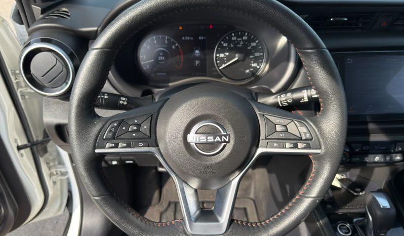 
								2024 Nissan Kicks SR full									